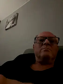 naughtygrandad1 online show from October 4, 2025, 4:32 am