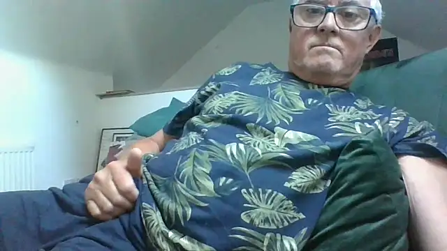 naughtygrandad1 online show from May 13, 2026, 8:01 am