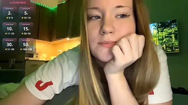 PandaFluff online show from March 19, 2026, 5:17 pm