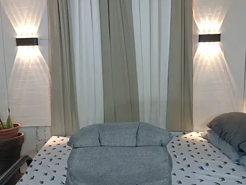 avery in paradisexx online show from October 12, 2025, 9:47 pm