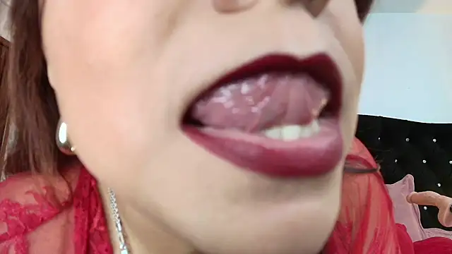 Violetta Starr online show from September 12, 2025, 10:04 am