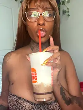 MistiSavannah online show from November 6, 2025, 2:40 pm