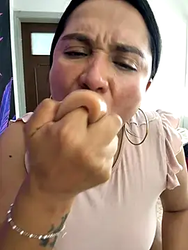 Rouse69  online show from October 19, 2025, 3:23 pm