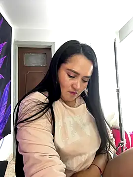 Rouse69  online show from December 21, 2025, 7:48 am