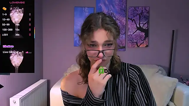 kevi sunn online show from October 7, 2025, 9:28 am