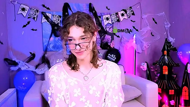 kevi sunn online show from October 22, 2025, 7:57 pm