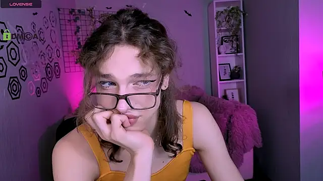 kevi sunn online show from November 2, 2025, 9:06 pm