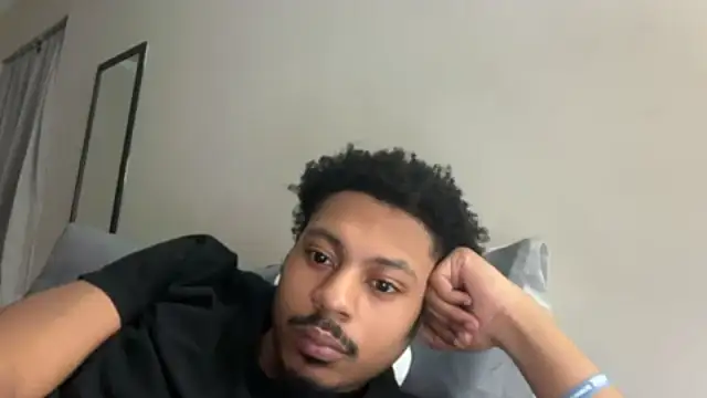 Snapshot of Yungandhungd chatting on February 6, 2026, 2:16 am Yungandhungd online show from February 6, 2026, 2:16 am