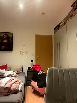 Snapshot of OliviaaFischer chatting on December 16, 2025, 8:58 pm OliviaaFischer online show from December 16, 2025, 8:58 pm