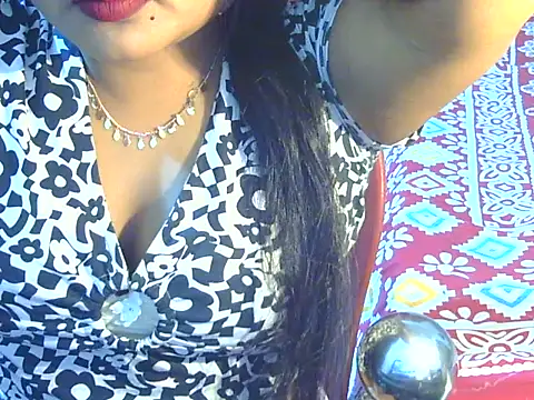 Nusrat Faria07 online show from October 27, 2025, 8:57 pm