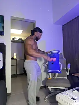 Snapshot of Andrew_Johnnson chatting on March 3, 2026, 6:58 pm Andrew Johnnson online show from March 3, 2026, 6:58 pm