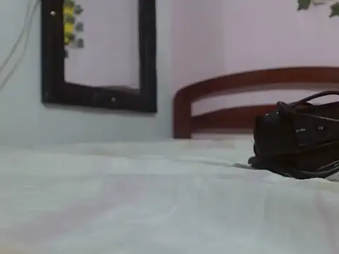 Paola 2105 online show from September 8, 2025, 5:45 pm