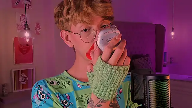 imDamiano online show from October 6, 2025, 11:57 pm