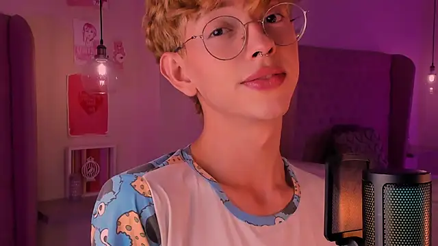 imDamiano online show from October 17, 2025, 9:28 pm