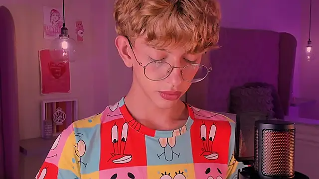 imDamiano online show from October 19, 2025, 9:15 pm