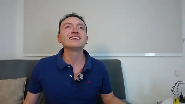 Snapshot of Robert2_honey chatting on September 21, 2025, 1:07 am Robert2 honey online show from September 21, 2025, 1:07 am