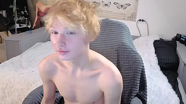 Your avatar online show from November 9, 2025, 7:01 pm