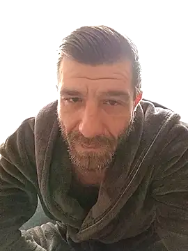 Snapshot of Alexdaniel89 chatting on May 2, 2026, 7:24 am Alexdaniel89 online show from May 2, 2026, 7:24 am