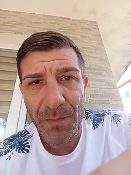 Snapshot of Alexdaniel89 chatting on June 16, 2026, 11:35 am Alexdaniel89 online show from June 16, 2026, 11:35 am