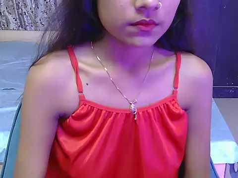 hoty-priya online show from April 24, 2026, 4:37 am