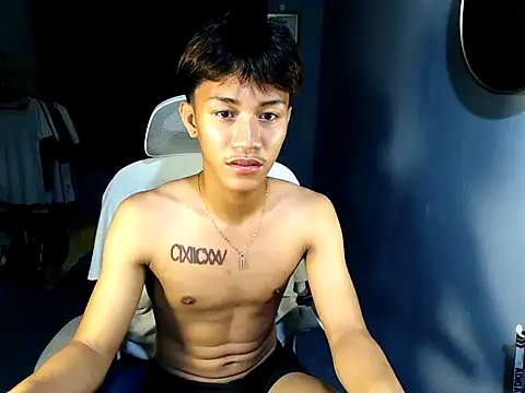 naughtyboyloy 0 online show from May 7, 2026, 6:13 pm