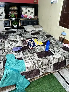 PRIYA 22 online show from October 3, 2025, 2:19 am