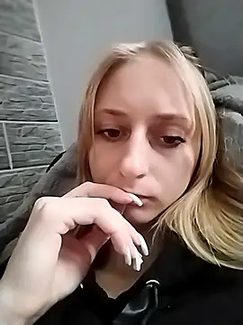 babyXlove online show from September 19, 2025, 8:27 am