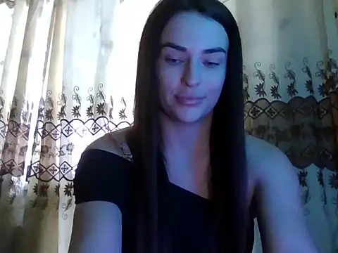 MandiBrooks online show from October 13, 2025, 1:22 pm