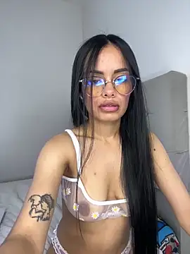 Melissa coch online show from November 5, 2025, 4:29 pm