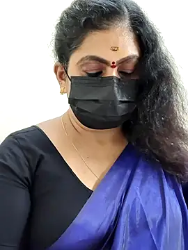 Sweetie swetha37 online show from December 1, 2025, 12:10 pm