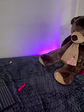 kylie444  online show from September 21, 2025, 1:51 am