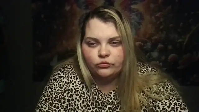 Snapshot of Prettyeyefairy chatting on November 2, 2025, 5:32 am Prettyeyefairy online show from November 2, 2025, 5:32 am