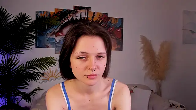 Shine Vivi online show from September 10, 2025, 3:23 pm