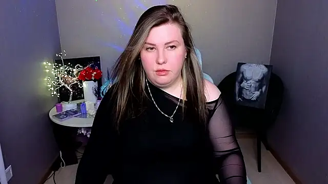 Lillit   online show from November 7, 2025, 8:31 pm