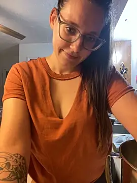 Mommasaurrex online show from October 25, 2025, 10:48 pm