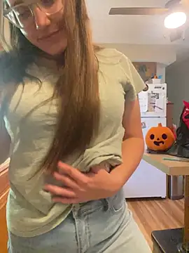 Mommasaurrex online show from October 27, 2025, 8:13 pm