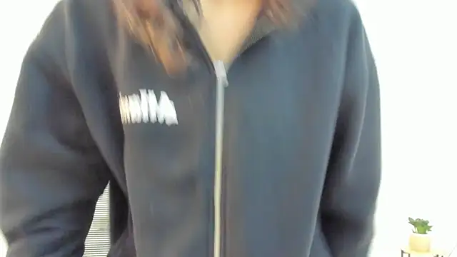 Cherrydollxx online show from October 21, 2025, 11:22 am