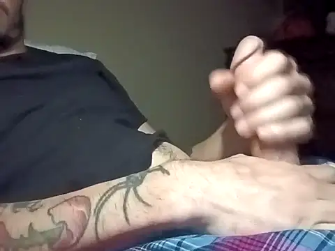 Snapshot of StirringFraction chatting on September 22, 2025, 8:33 pm StirringFraction online show from September 22, 2025, 8:33 pm