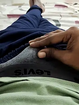 slim-uncut online show from October 13, 2025, 5:24 pm