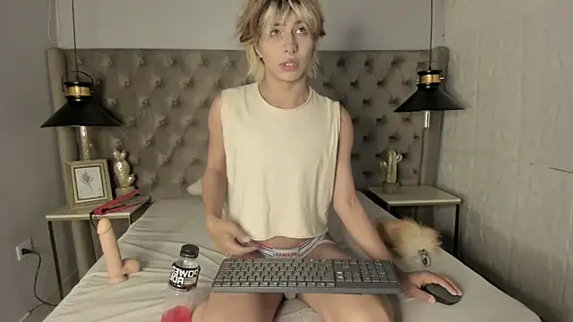 OliIverr22 online show from September 22, 2025, 1:46 pm