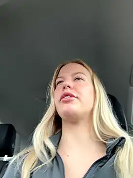 Chloemillerrxx online show from September 13, 2025, 2:17 pm