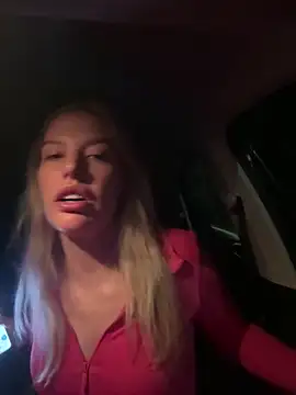 Chloemillerrxx online show from September 18, 2025, 9:17 pm