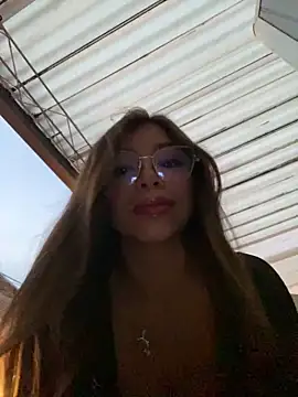 Snapshot of Maddy_Piink chatting on February 12, 2026, 11:22 pm Maddy Piink online show from February 12, 2026, 11:22 pm