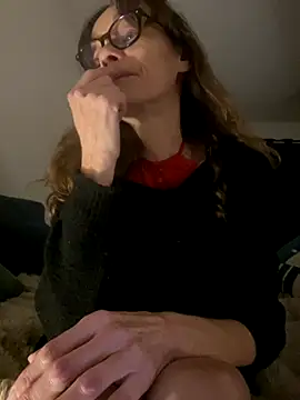 Chris06d22xh online show from October 27, 2025, 8:13 pm