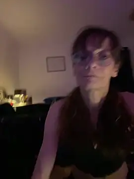 Chris06d22xh online show from March 19, 2026, 9:30 pm