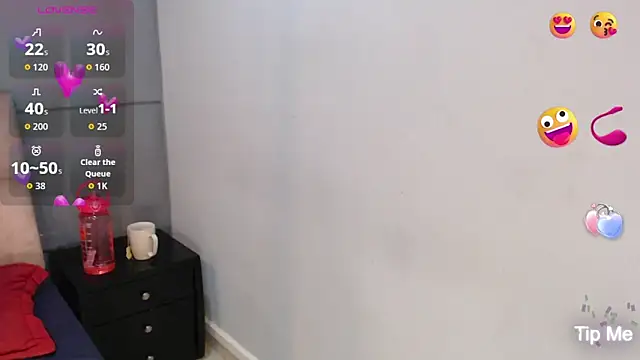 CharlotteCottin online show from September 26, 2025, 11:14 am