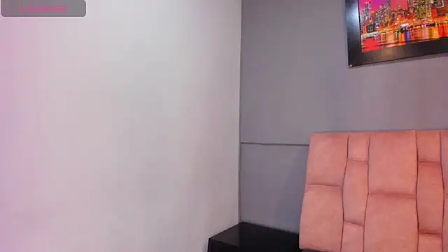 CharlotteCottin online show from November 28, 2025, 11:02 am