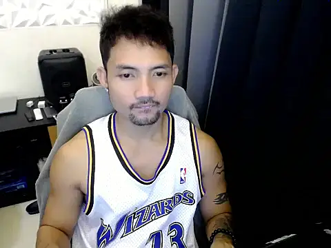 Thefriskyasian online show from September 19, 2025, 5:24 pm