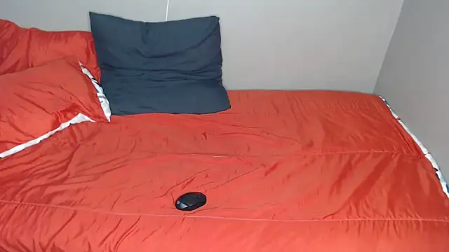 Lunalee online show from October 6, 2025, 3:59 am