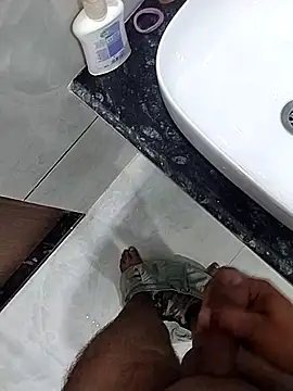 Snapshot of Desiandaj chatting on October 21, 2025, 2:01 am Desiandaj online show from October 21, 2025, 2:01 am